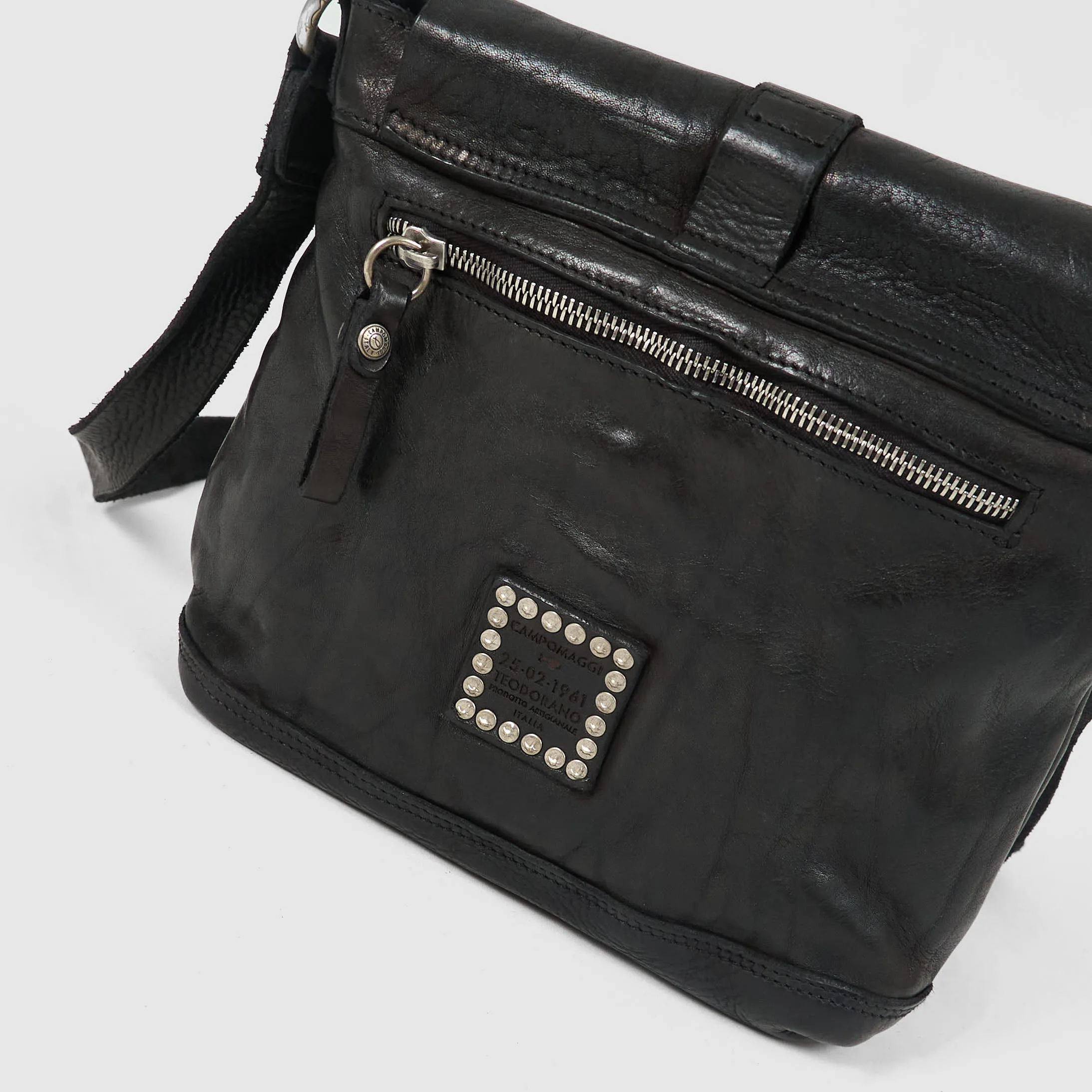 Campomaggi Small Cross Body Bag