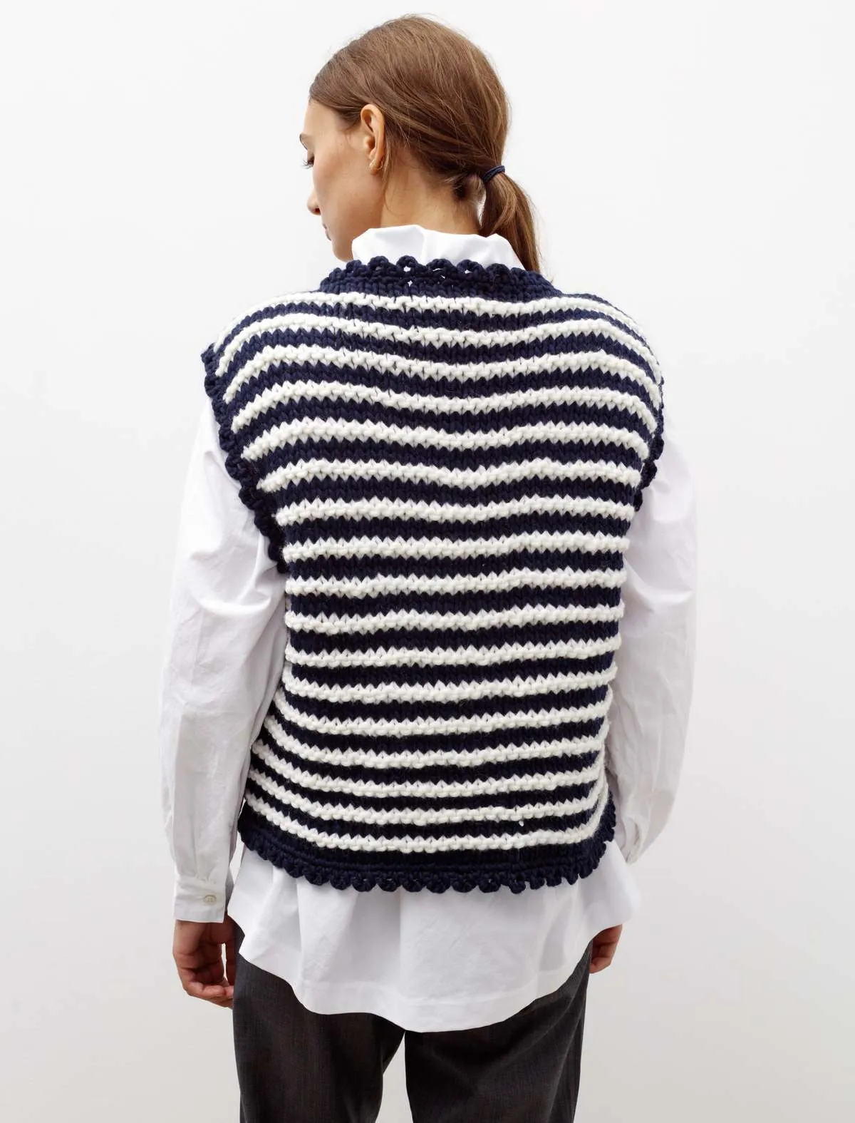 Mika Spencer Vest - Navy/White