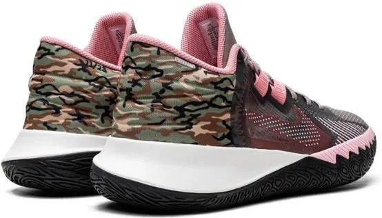 Nike Kyrie Flytrap V low-top sneakers Pink