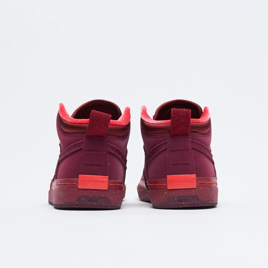 Nike SB - React Leo Prm (Dark Beetroot/Team Red)