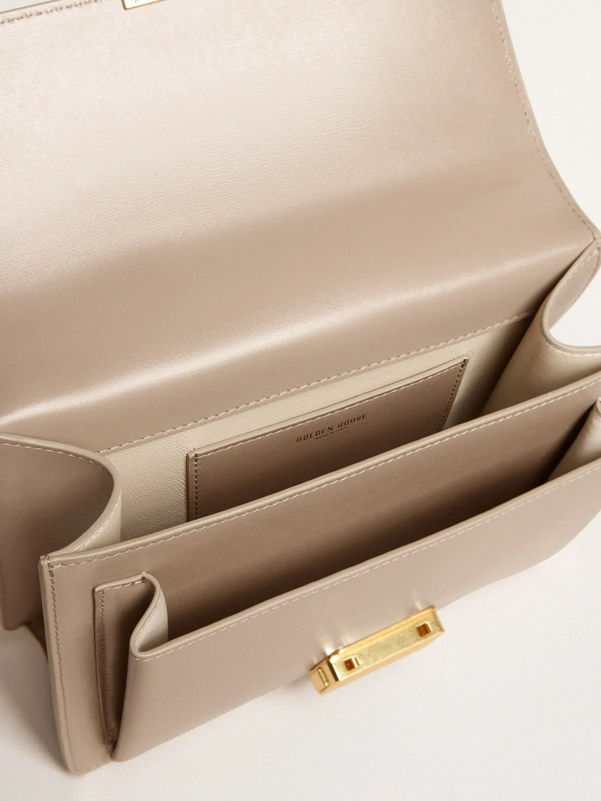 Venezia Bag in beige boarded leather with gold details